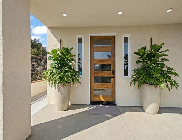 Gallery Entrance Exterior 01