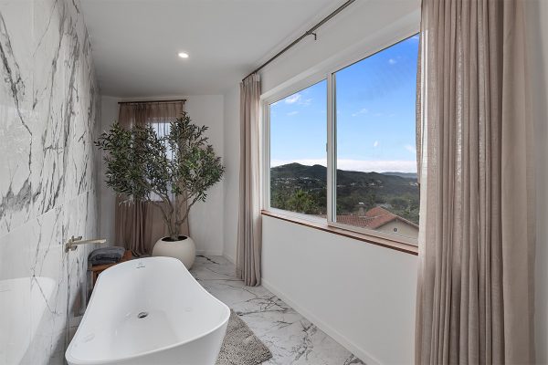 Gallery Primary 1 Bathroom 07