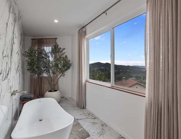 Gallery Primary 1 Bathroom 07