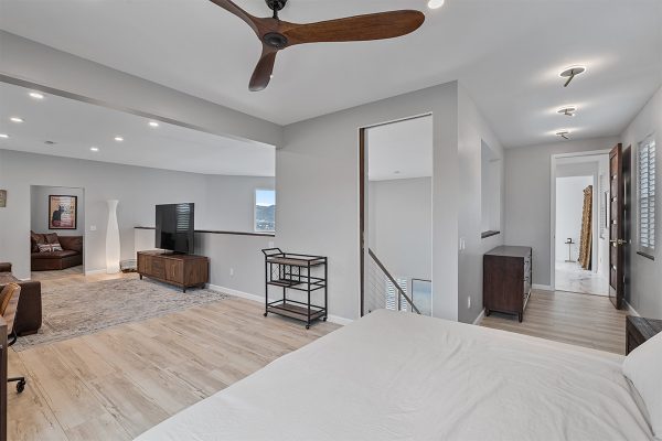 Gallery Primary 1 Bedroom 05