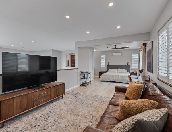 Gallery Primary 1 Bedroom 08